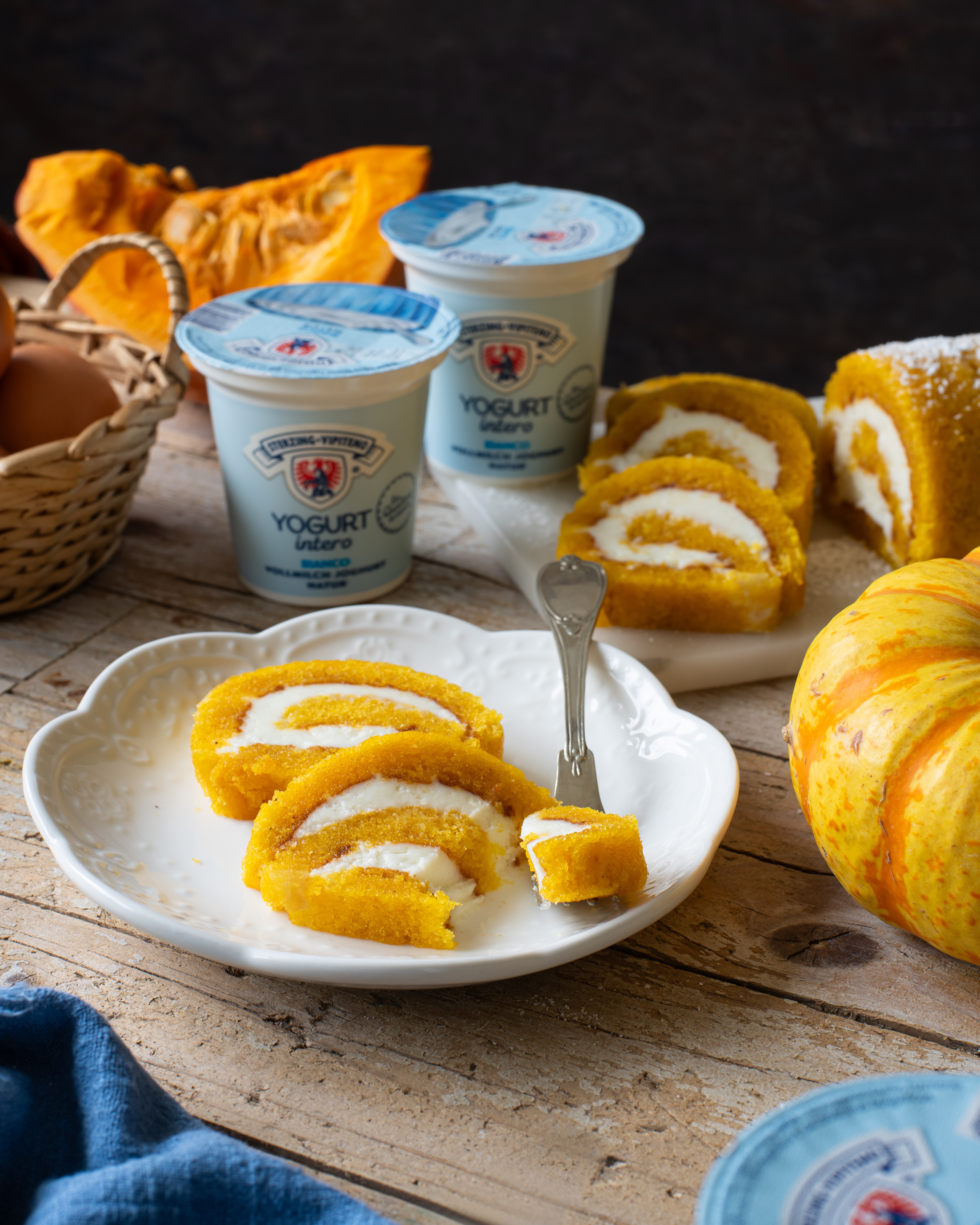 rotolo alla zucca con crema di yogurt 1