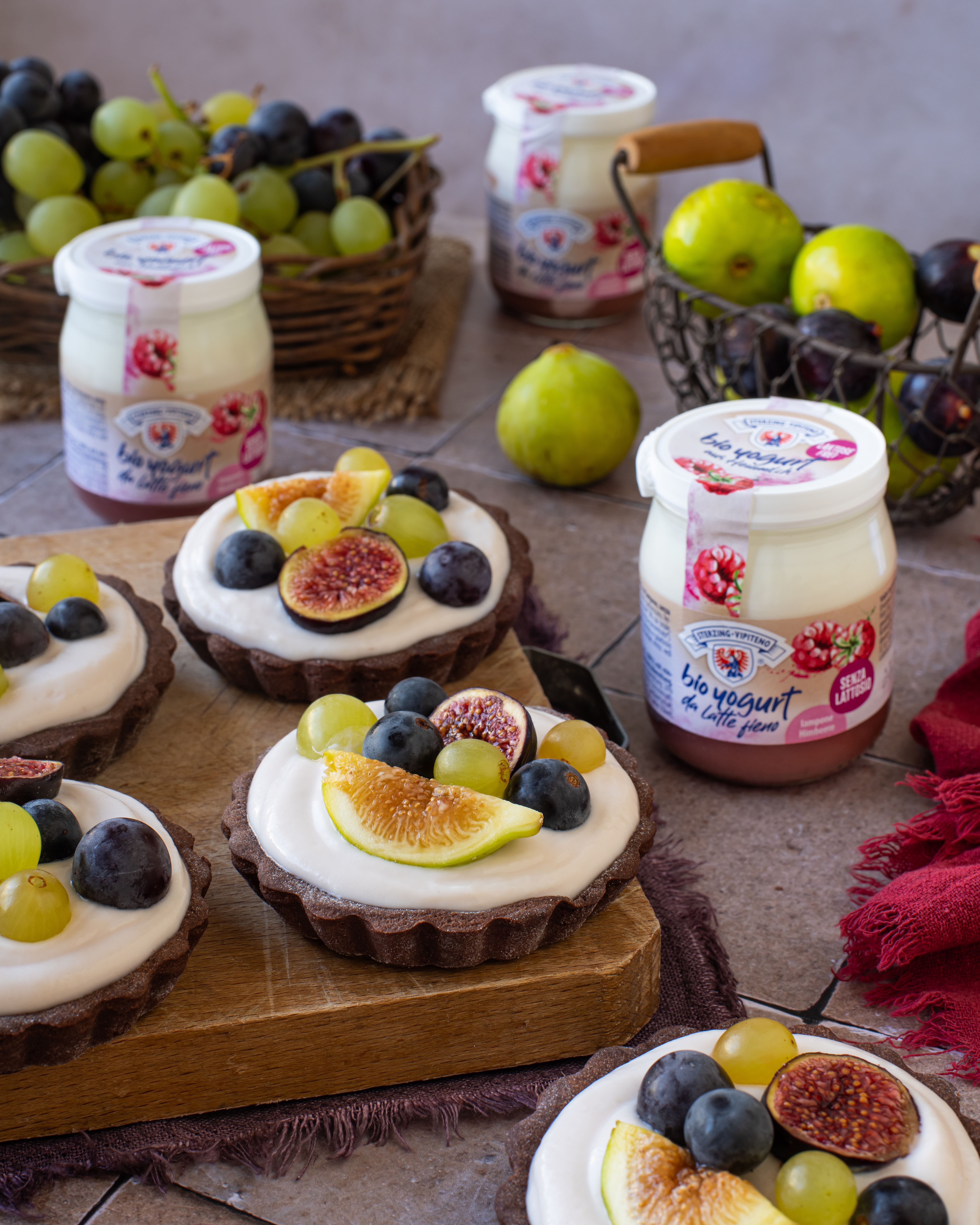 Cocoa Tartlets with Raspberry Yogurt Cream, Grapes and Figs