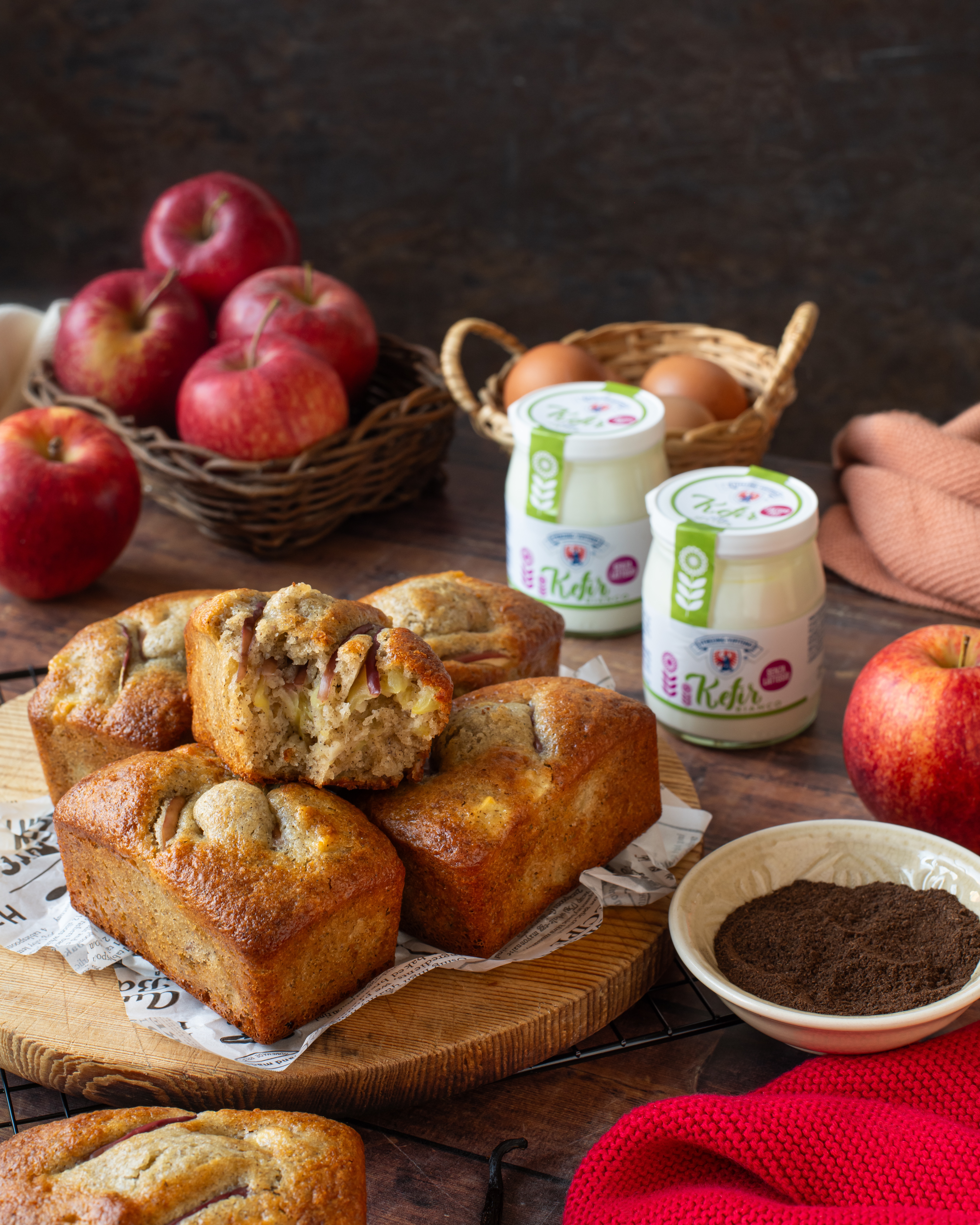 mini plum cake al kefir con mele e vaniglia 1